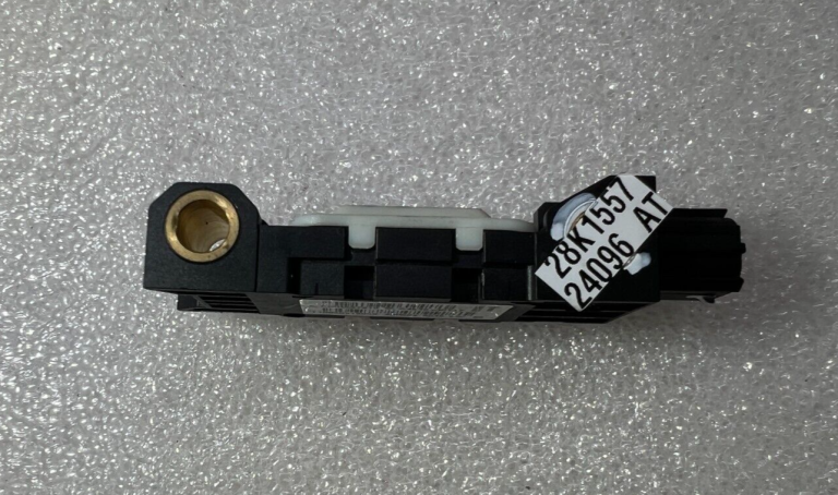 Mitsubishi Colt avārijas sensors drošības spilvena sensors sānu drošības spilvens a454545400117