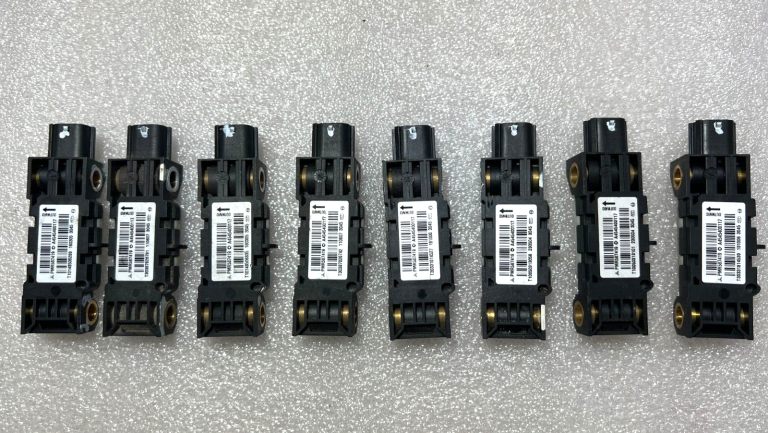 Mitsubishi Colt avārijas sensors drošības spilvena sensors sānu drošības spilvens a454545400117