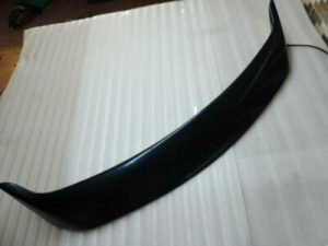Mitsubishi Lancer CS aizmugurējais spoileris spoileris ar bremžu gaismu aizmugurējais spoileris krāsa T54B