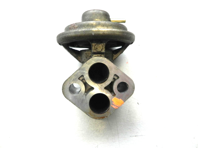 Mitsubishi Lancer VII 2.0i EGR vārsts Izplūdes gāzu recirkulācijas EGR vārsts MD155224