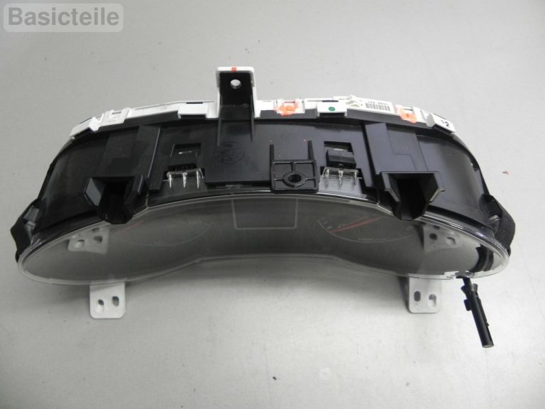 Mitsubishi Lancer IX 2007-2017 benzīns Milen spidometra instrumentu klasteris 8100B007
