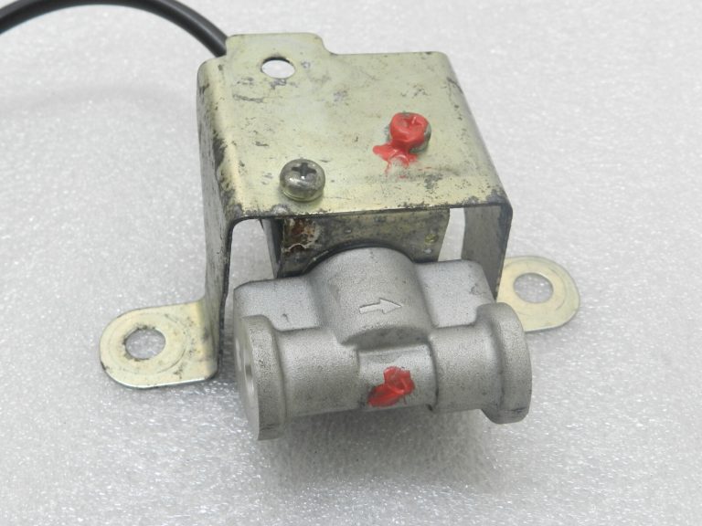 Mitsubishi Outlander III gaisa kondicionētājs AC cauruļvadu solenoīda vārsts 7815A958