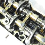 Mitsubishi 2.0 80KW 1987-1992 Cilindra galva ar sadales vārpstām MD104802