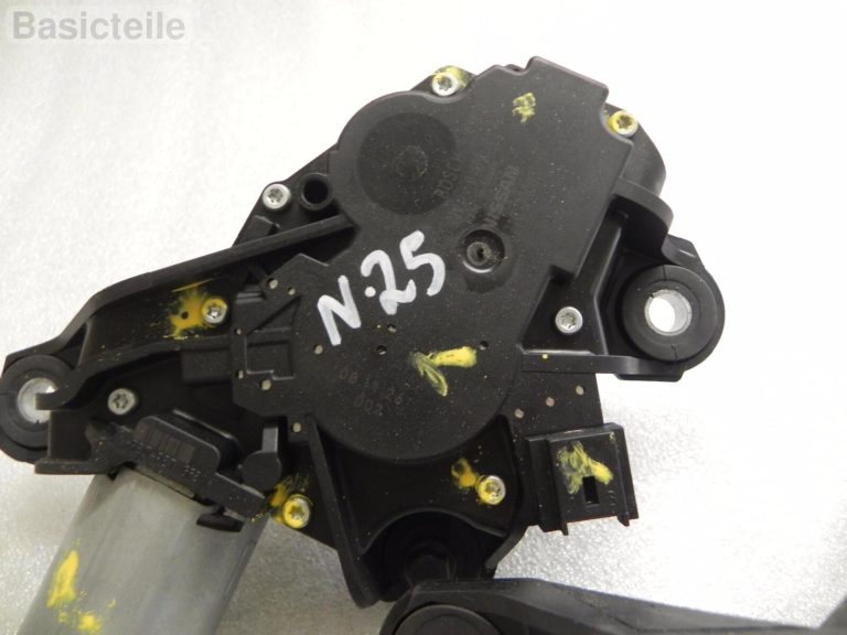 Aizmugurējā tīrītāja motors Aizmugurējā tīrītāja motors Nissan Qashqai J10 06-13 28710-JD000