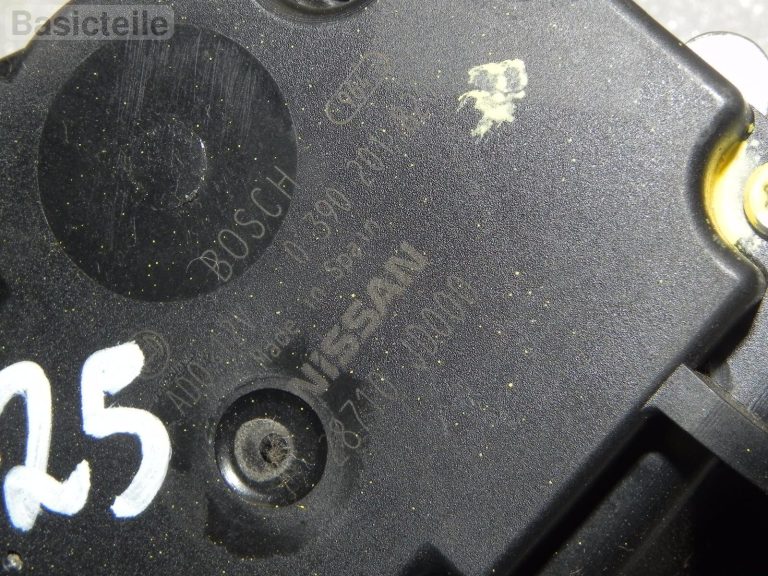 Aizmugurējā tīrītāja motors Aizmugurējā tīrītāja motors Nissan Qashqai J10 06-13 28710-JD000