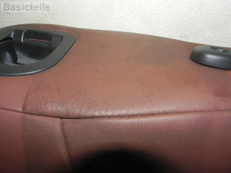 Nissan Qashqai ādas aizmugurējā labās puses sēdekļa sānu daļa atzveltne brūna
