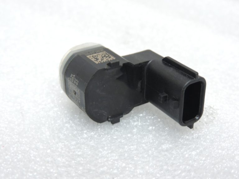 Nissan Qashqai J11 stāvvietas sensors stāvvietas palīgs PDC stāvvietas sensors 284384EA0A QAB