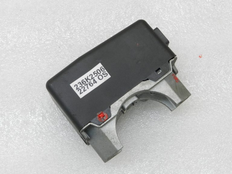 Nissan Qashqai J11 stūres slēdzene aizdedzes slēdzene stūres bloķētājs 487004553R