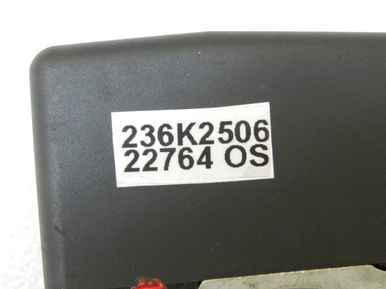 Nissan Qashqai J11 stūres slēdzene aizdedzes slēdzene stūres bloķētājs 487004553R