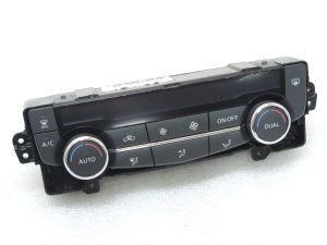 Nissan Qashqai J11 Klimata kontroles panelis Sildītāja kontroles panelis Sildītāja kontrole 275004EA0A