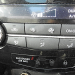 Nissan Qashqai J11 Klimata kontroles panelis Sildītāja kontroles panelis Sildītāja kontrole 275004EA0A