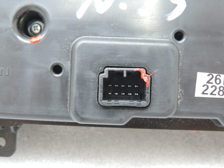 Nissan Qashqai J11 Klimata kontroles panelis Sildītāja kontroles panelis Sildītāja kontrole 275004EA0A