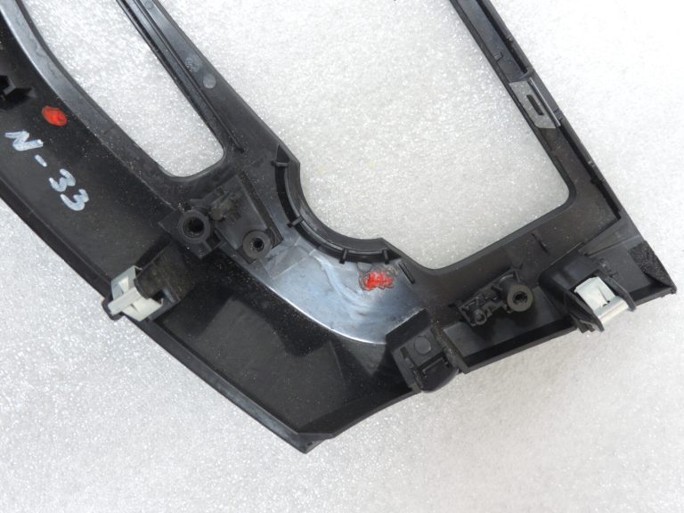 Nissan Qashqai J11 instrumentu paneļa klimata kontroles paneļa pārsegs spīdīgi melns
