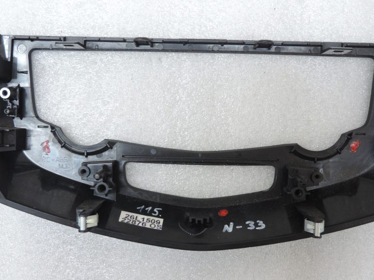 Nissan Qashqai J11 instrumentu paneļa klimata kontroles paneļa pārsegs spīdīgi melns