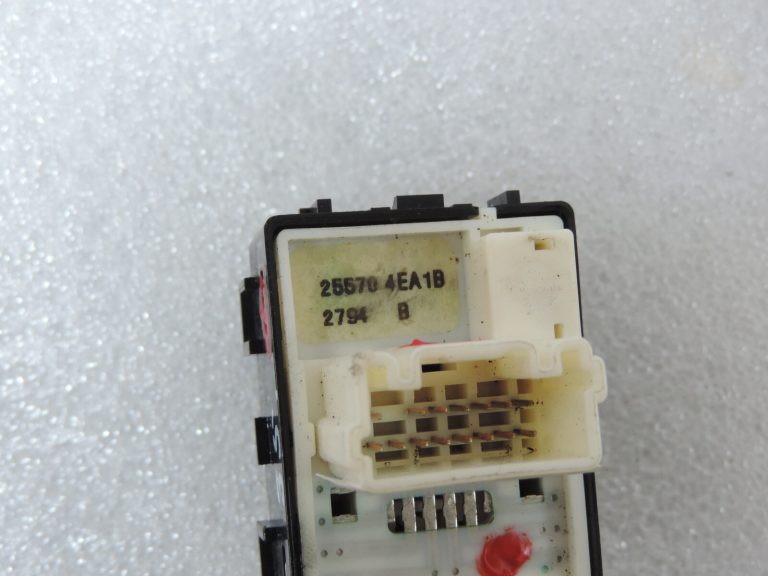 Nissan Qashqai J11 ārējā spoguļa kontrolieris spoguļa slēdzis spoguļa slēdzis salokāms