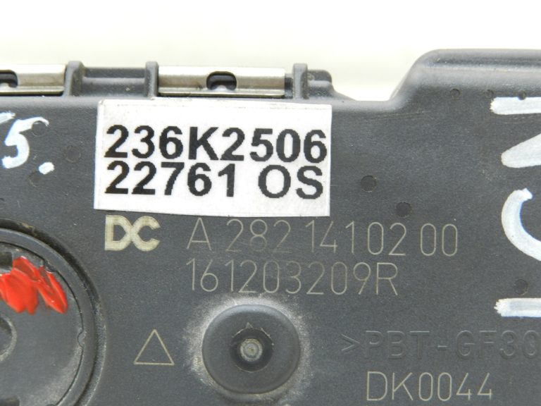 Nissan Qashqai J11 1.3i Turbo HR13DDT droseļvārpsta 1612000Q0F