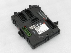 Nissan Qashqai J11 virsbūves vadības modulis BCM vadības bloks 284B14CB9D