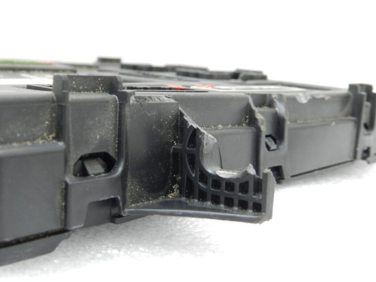 Nissan Qashqai J11 virsbūves vadības modulis BCM vadības bloks 284B14CB9D