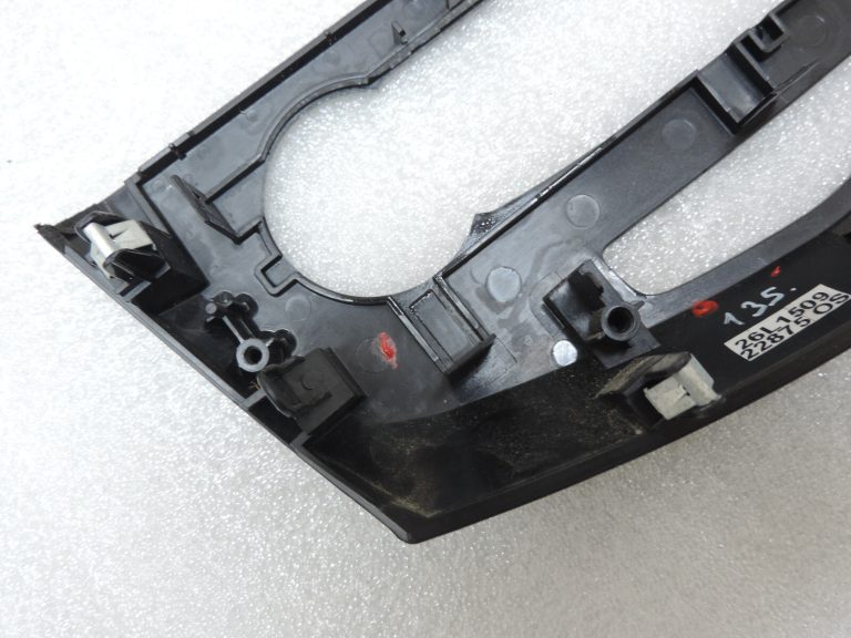 Nissan Qashqai J11 instrumentu paneļa klimata kontroles paneļa pārsegs spīdīgi melns