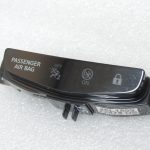 Nissan Qashqai J11 pasažieru drošības spilvena indikatora gaisma 250204EA0A