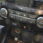 Nissan Qashqai J11 pasažieru drošības spilvena indikatora gaisma 250204EA0A