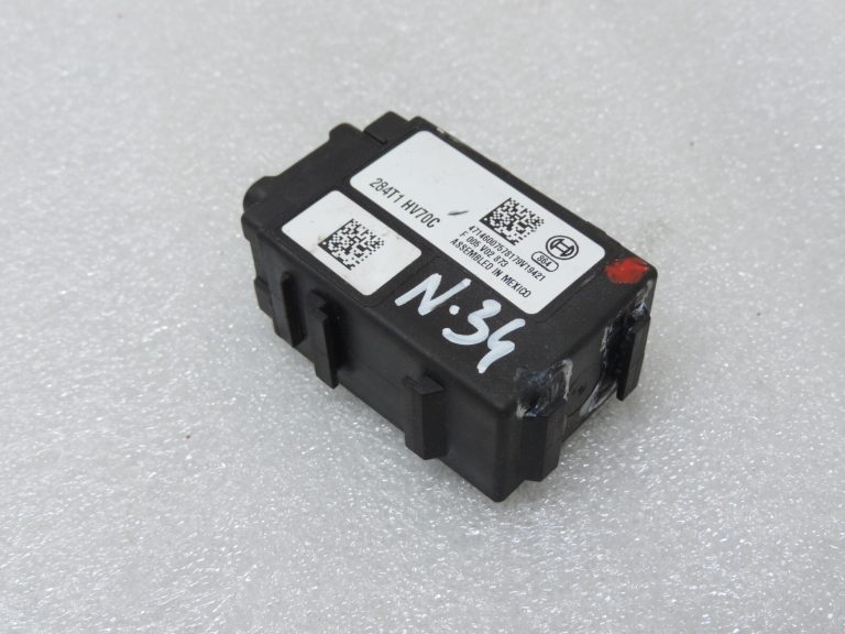 Nissan Qashqai J11 vārtejas moduļa vadības bloks 284T1HV70C