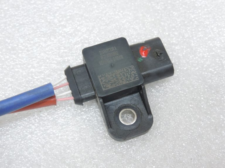 Nissan Qashqai J11 1.3i HR13DDT Izplūdes gāzu temperatūras sensors 226587733RA