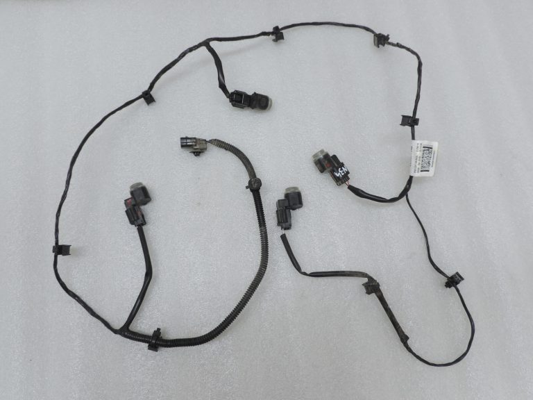 Nissan Qashqai J11 Aizmugurējā PDC stāvvietas palīgierīces instalācija ar sensoru 24093HV01A