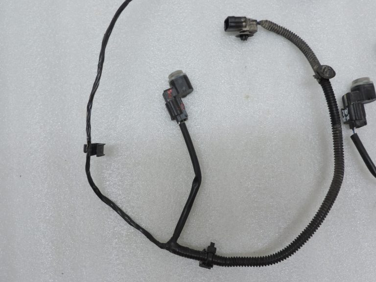 Nissan Qashqai J11 Aizmugurējā PDC stāvvietas palīgierīces instalācija ar sensoru 24093HV01A