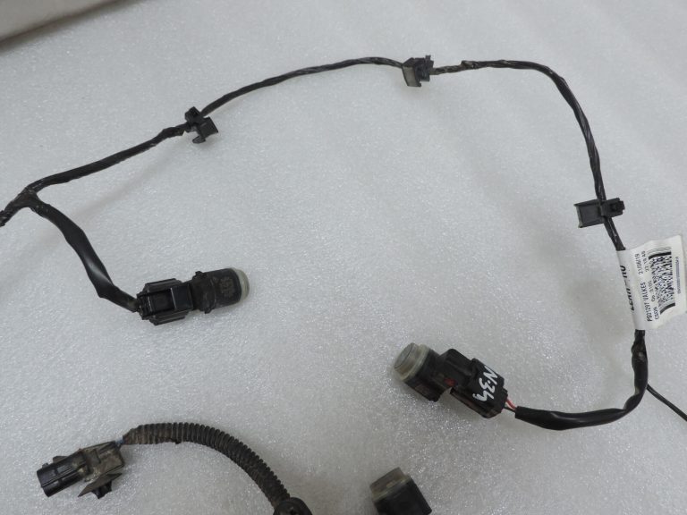 Nissan Qashqai J11 Aizmugurējā PDC stāvvietas palīgierīces instalācija ar sensoru 24093HV01A