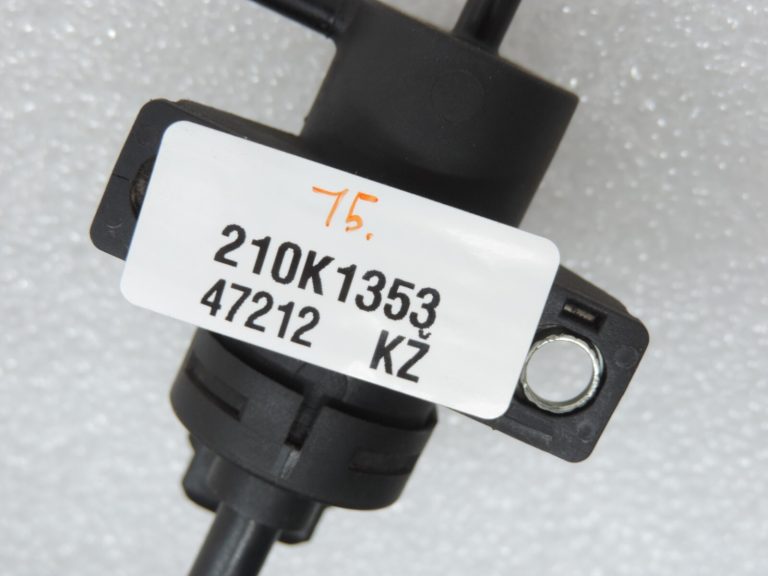 Oriģinālā aprīkojuma Nissan X-Trail T31 Renault M9R 2.0 dCi Solenoīda vārsta spiediena regulators 1495600Q0L