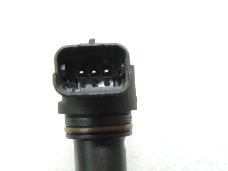 Renault M9R V9X 2.0 3.0 dCi sadales vārpstas sensors 2373100Q0C