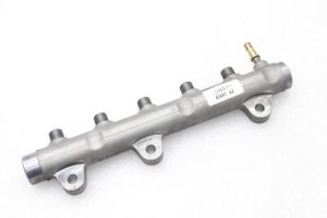 Nissan Renault 2.0 dCi degvielas iesmidzināšanas kolektors 1752000Q2B 0445214155