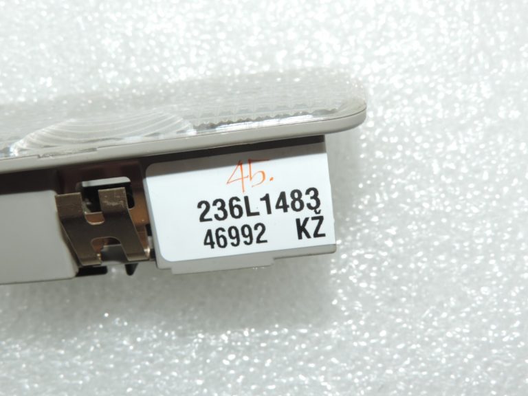 Oriģināls Nissan X-Trail T31 salona apgaismojums (L) 264659Y000 26465-9Y000