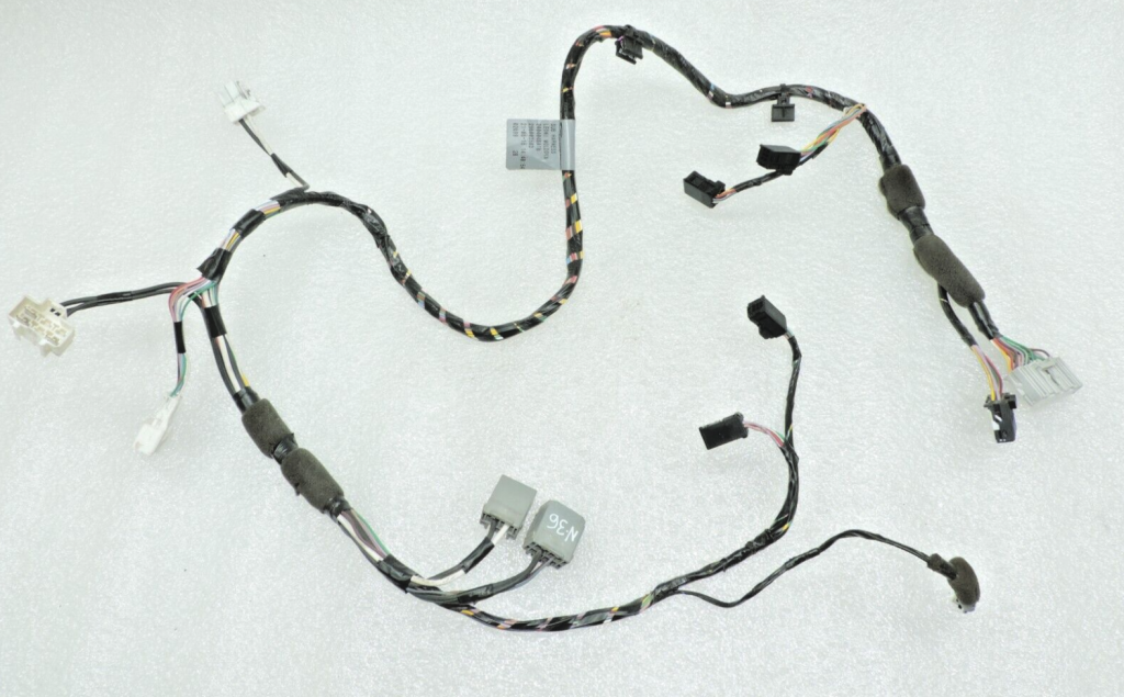 Genuine Nissan X-Trail T32 air conditioning heater wiring harness 240404BA1B 240404BA1C