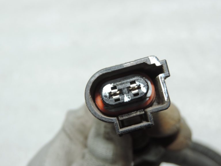 Nissan X-Trail T32 stāvbremžu elektroinstalācijas savienojums aizmugurējais kreisais 442514BA0A, 442514BA4A