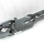 Oriģinālais Nissan Qashqai II (J11) Durvju roktura rāmis priekšējais aizmugurējais labais 806105FD0B