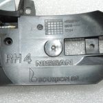 Oriģinālais Nissan Qashqai II (J11) Durvju roktura rāmis priekšējais aizmugurējais labais 806105FD0B