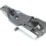 Oriģinālais Nissan Qashqai II (J11) Durvju roktura rāmis priekšējais aizmugurējais labais 806105FD0B