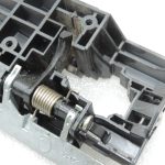 Oriģinālais Nissan Qashqai II (J11) Durvju roktura rāmis priekšējais aizmugurējais kreisais 806115FD0B