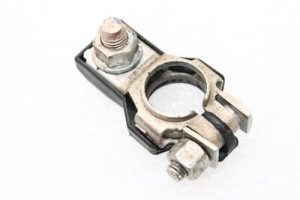 Nissan Qashqai 1.2 DiG-T akumulatora pozitīvā termināla savienojuma spaile 243407F003