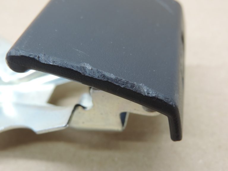 Oriģinālā Nissan Navara II D40 dzinēja pārsega atvēršanas svira 656214X00A 65621-4X00A