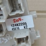 Oriģinālā Nissan Navara II D40 3.0 dCi drošinātāju kārba 243505X00A 24350-5X00A