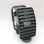 Oriģinālā Nissan Navara II D40 priekšējā paneļa ventilācijas atveres labā 681345X05A 68219M