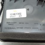 Oriģinālā Nissan Navara II D40 priekšējā paneļa ventilācijas atveres labā 681345X05A 68219M