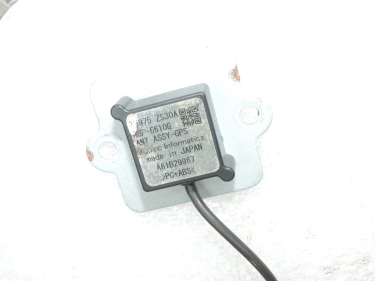 Oriģinālā Nissan Navara II D40 GPS antena 25975ZS30A 25975ZS30B 25975M