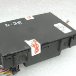Nissan Navara II D40 3.0 dCi V9X 4×4 BCM virsbūves vadības modulis 284B24X00D