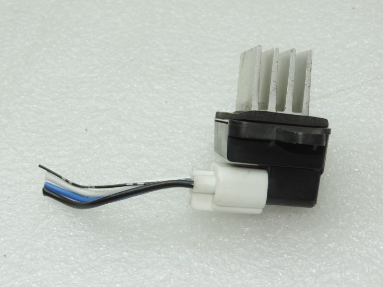 Oriģināls Nissan Navara II D40 sildītāja ventilatora motora rezistors VP8NEH19E624AA