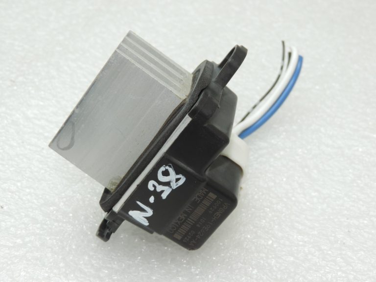 Oriģināls Nissan Navara II D40 sildītāja ventilatora motora rezistors VP8NEH19E624AA