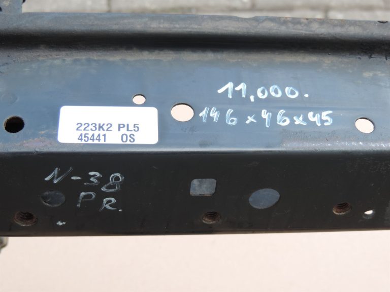 Nissan Navara II D40 3.0DCi 4×4 Priekšējais bamperis priekšējais rāmis F25005X2MA